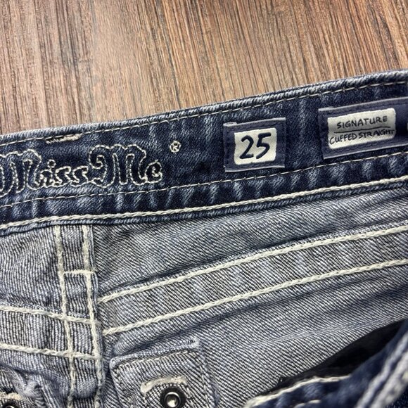 Miss Me Signature Cuffed Straight Jeans Rhinestone Distressed Light Wash Size 25 - Picture 5 of 11